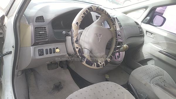 Photo 10 VIN: JMYLRNA4W5Z703642 - MITSUBISHI GRANDIS 