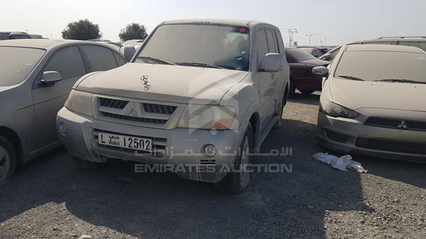 Photo 3 VIN: JMYLRV73W3J700612 - MITSUBISHI PAJERO 