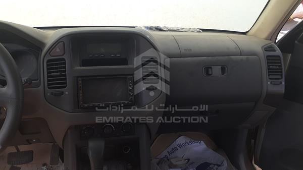 Photo 21 VIN: JMYLRV73W5J708863 - MITSUBISHI PAJERO 