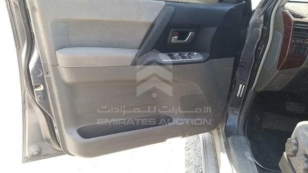 Photo 11 VIN: JMYLRV73W6J704020 - MITSUBISHI PAJERO 