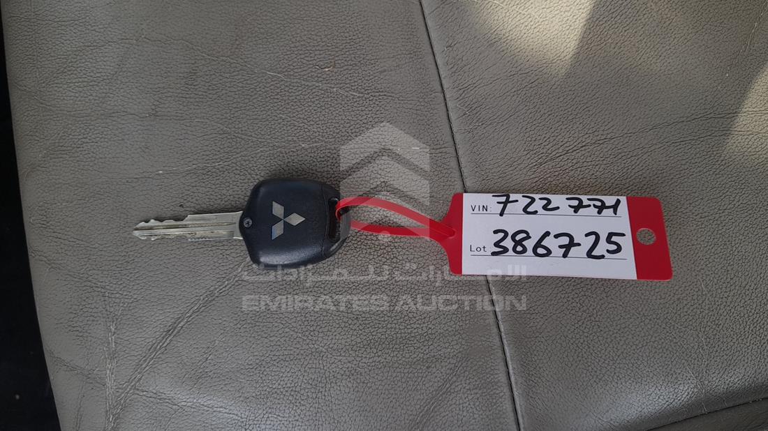 Photo 4 VIN: JMYLRV93W8J722771 - MITSUBISHI PAJERO 