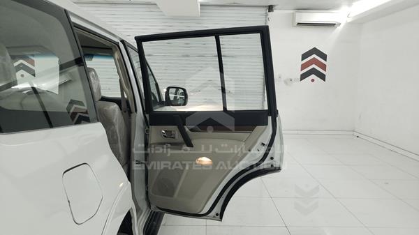 Photo 23 VIN: JMYLRV93W8J730671 - MITSUBISHI PAJERO 