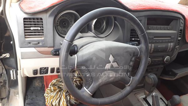 Photo 12 VIN: JMYLRV93W9J702405 - MITSUBISHI PAJERO 