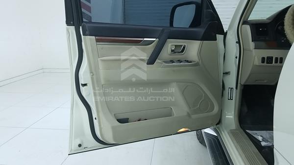 Photo 9 VIN: JMYLRV93W9J707841 - MITSUBISHI PAJERO 