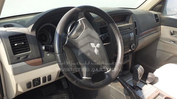 Photo 9 VIN: JMYLRV93W9J710293 - MITSUBISHI PAJERO 