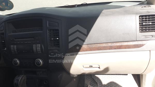 Photo 25 VIN: JMYLRV95WAJ704788 - MITSUBISHI PAJERO 