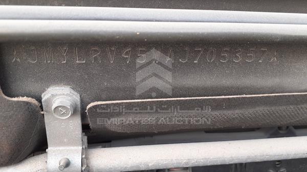 Photo 3 VIN: JMYLRV95WAJ705357 - MITSUBISHI PAJERO 