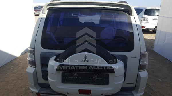 Photo 5 VIN: JMYLRV95WAJ705929 - MITSUBISHI PAJERO 