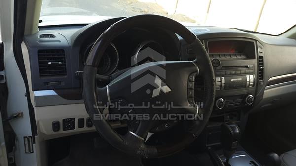 Photo 12 VIN: JMYLRV95WAJ716057 - MITSUBISHI PAJERO 