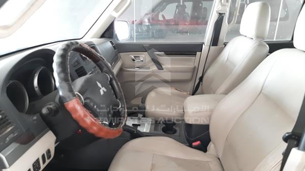 Photo 11 VIN: JMYLRV95WBJ704731 - MITSUBISHI PAJERO 