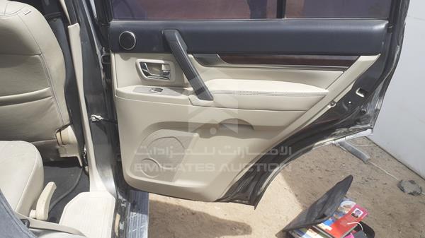 Photo 23 VIN: JMYLRV95WBJ704907 - MITSUBISHI PAJERO 