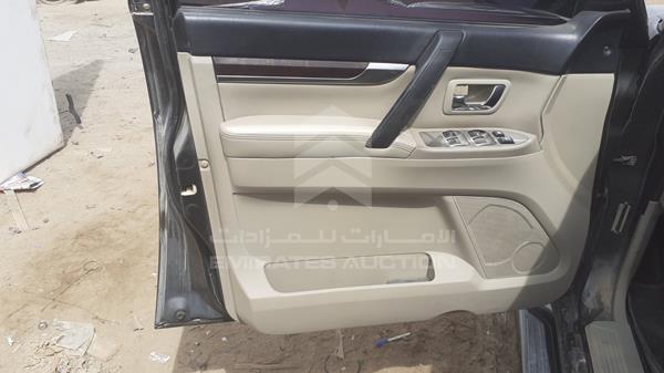 Photo 9 VIN: JMYLRV95WBJ704907 - MITSUBISHI PAJERO 