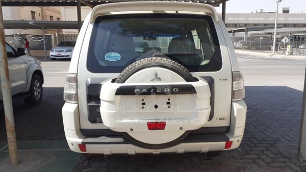 Photo 6 VIN: JMYLRV95WBJ705834 - MITSUBISHI PAJERO 