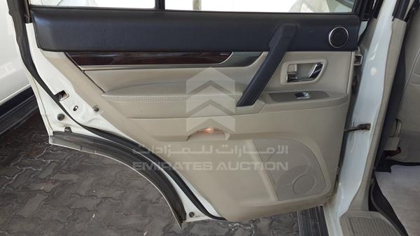 Photo 21 VIN: JMYLRV95WBJ705834 - MITSUBISHI PAJERO 