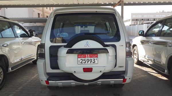 Photo 8 VIN: JMYLRV95WBJ705862 - MITSUBISHI PAJERO 