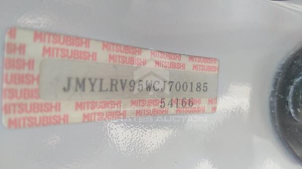 Photo 23 VIN: JMYLRV95WCJ700185 - MITSUBISHI PAJERO 