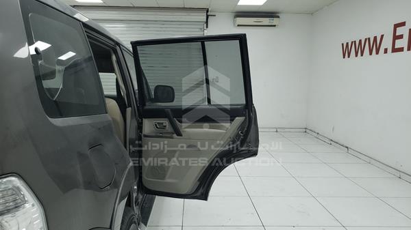 Photo 18 VIN: JMYLRV95WCJ700902 - MITSUBISHI PAJERO 