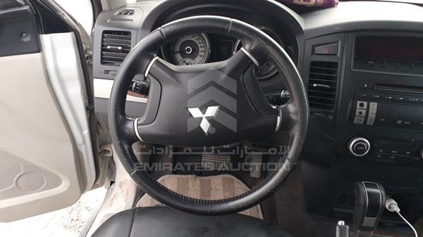 Photo 12 VIN: JMYLRV95WCJ704239 - MITSUBISHI PAJERO 