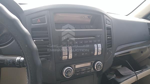 Photo 13 VIN: JMYLRV95WCJ705157 - MITSUBISHI PAJERO 