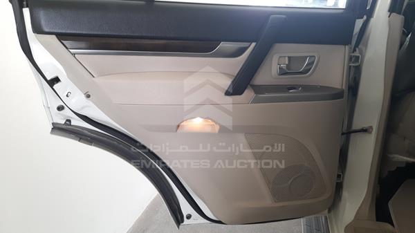 Photo 19 VIN: JMYLRV95WCJ707555 - MITSUBISHI PAJERO 