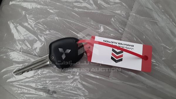 Photo 3 VIN: JMYLRV95WCJ707555 - MITSUBISHI PAJERO 