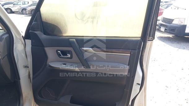 Photo 23 VIN: JMYLRV95WDJ704335 - MITSUBISHI PAJERO 