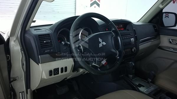 Photo 10 VIN: JMYLRV95WDJ705310 - MITSUBISHI PAJERO 