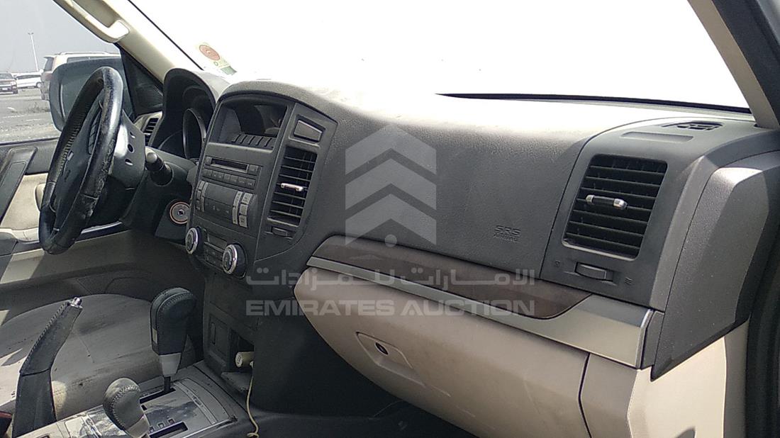 Photo 24 VIN: JMYLRV95WEJ706878 - MITSUBISHI PAJERO 