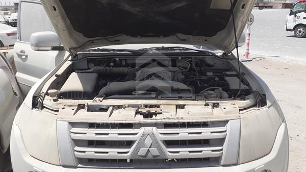 Photo 30 VIN: JMYLRV95WEJ712240 - MITSUBISHI PAJERO 