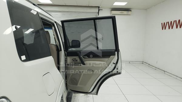 Photo 21 VIN: JMYLRV95WEJ715299 - MITSUBISHI PAJERO 