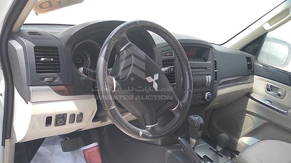 Photo 11 VIN: JMYLRV95WEJ718952 - MITSUBISHI PAJERO 