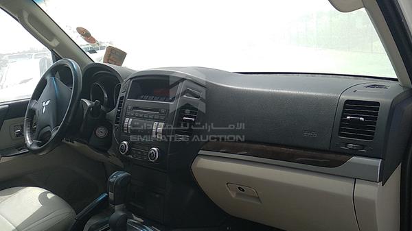 Photo 21 VIN: JMYLRV95WEJ718952 - MITSUBISHI PAJERO 