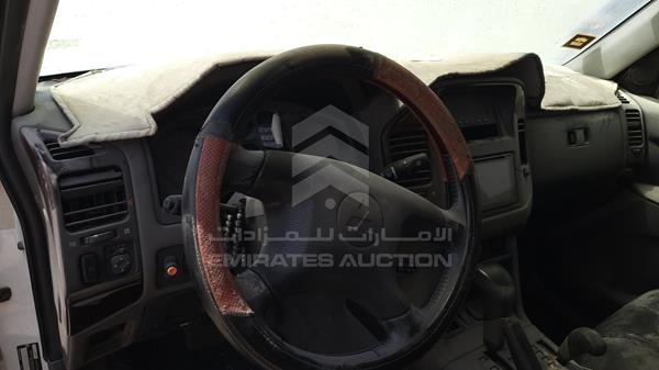 Photo 10 VIN: JMYLYV75W1J704809 - MITSUBISHI PAJERO 