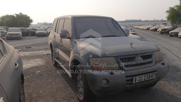 Photo 8 VIN: JMYLYV77W4J704728 - MITSUBISHI PAJERO 