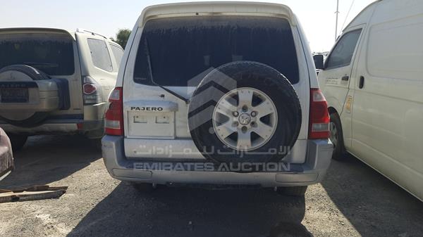 Photo 8 VIN: JMYLYV77W4J704765 - MITSUBISHI PAJERO 