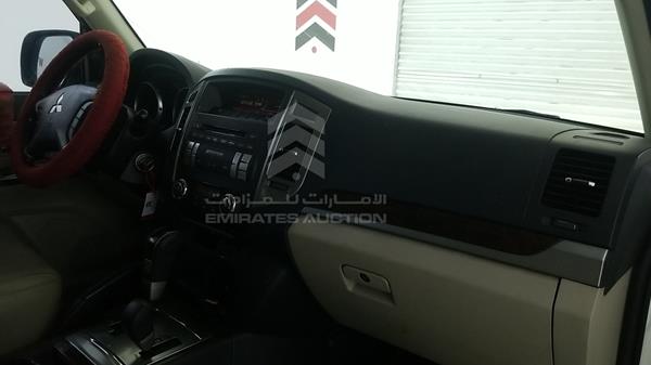 Photo 29 VIN: JMYLYV95WFJ705752 - MITSUBISHI PAJERO 