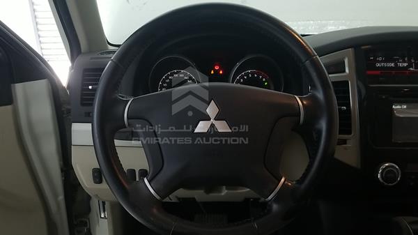 Photo 12 VIN: JMYLYV95WGJ716900 - MITSUBISHI PAJERO 