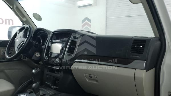 Photo 22 VIN: JMYLYV95WGJ723810 - MITSUBISHI PAJERO 