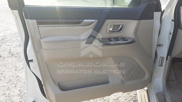 Photo 8 VIN: JMYLYV95WGJ730286 - MITSUBISHI PAJERO 