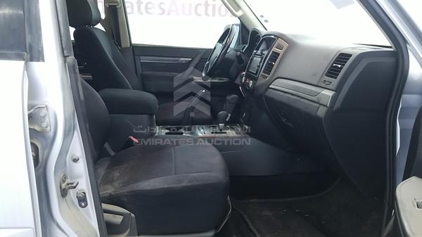 Photo 30 VIN: JMYLYV95WGJ731500 - MITSUBISHI PAJERO 