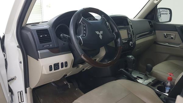 Photo 10 VIN: JMYLYV95WGJ732791 - MITSUBISHI PAJERO 