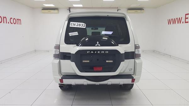 Photo 6 VIN: JMYLYV95WGJ732791 - MITSUBISHI PAJERO 