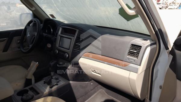 Photo 21 VIN: JMYLYV97W9J710303 - MITSUBISHI PAJERO 