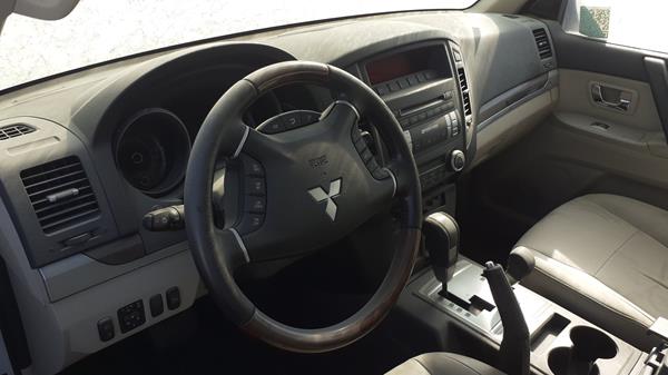 Photo 13 VIN: JMYLYV97WAJ706342 - MITSUBISHI PAJERO 