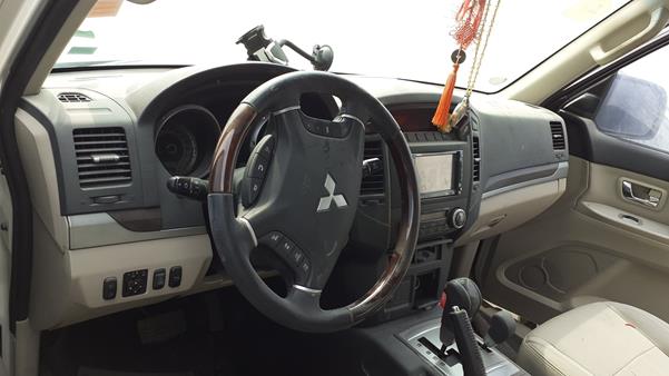 Photo 13 VIN: JMYLYV97WAJ707745 - MITSUBISHI PAJERO 