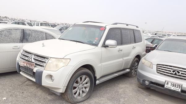 Photo 3 VIN: JMYLYV97WAJ707745 - MITSUBISHI PAJERO 