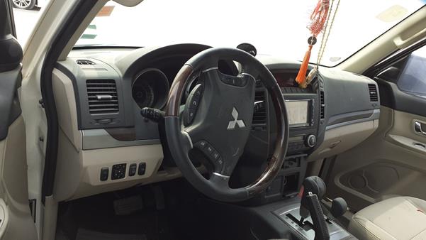 Photo 9 VIN: JMYLYV97WAJ707745 - MITSUBISHI PAJERO 