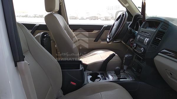 Photo 21 VIN: JMYLYV97WEJ702523 - MITSUBISHI PAJERO 