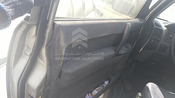 Photo 8 VIN: JMYMRV63W1J700911 - MITSUBISHI PAJERO 