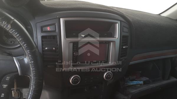 Photo 13 VIN: JMYMRV83W8J700892 - MITSUBISHI PAJERO 